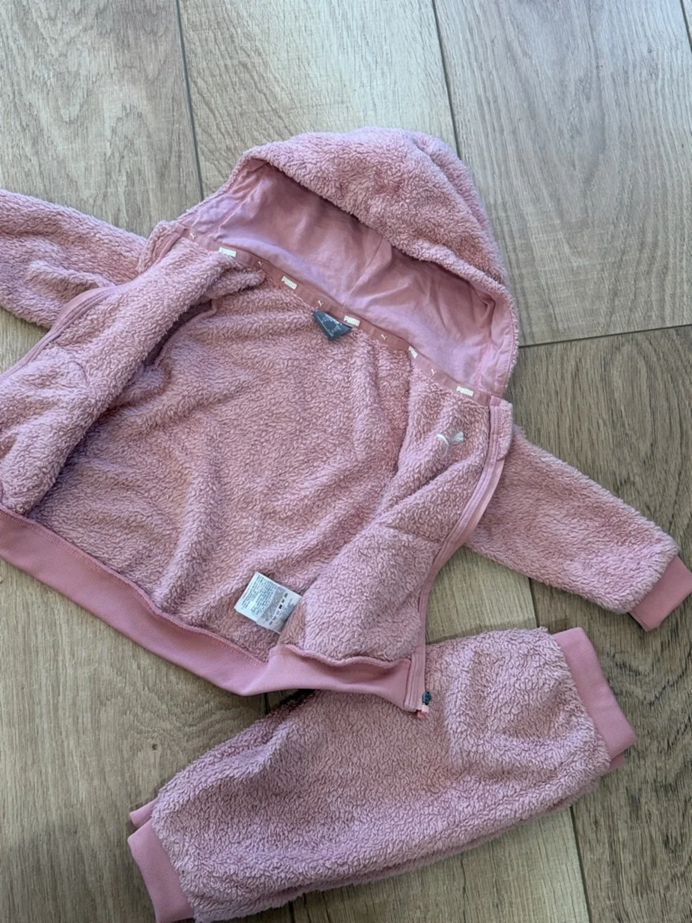 Puma Pink Sherpa Hoodie & Jogger Set - Picture 5 of 6